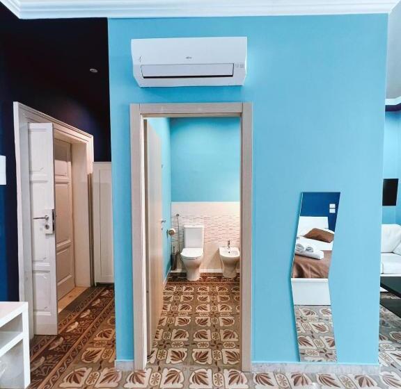 اتاق استاندارد چهارنفره با بالکن, Deas B&b