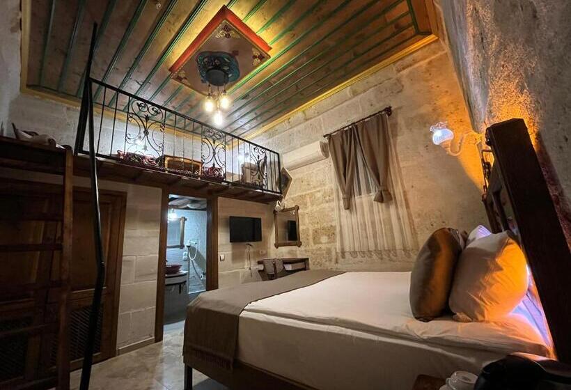 Номер Deluxe, Zuwinasa House