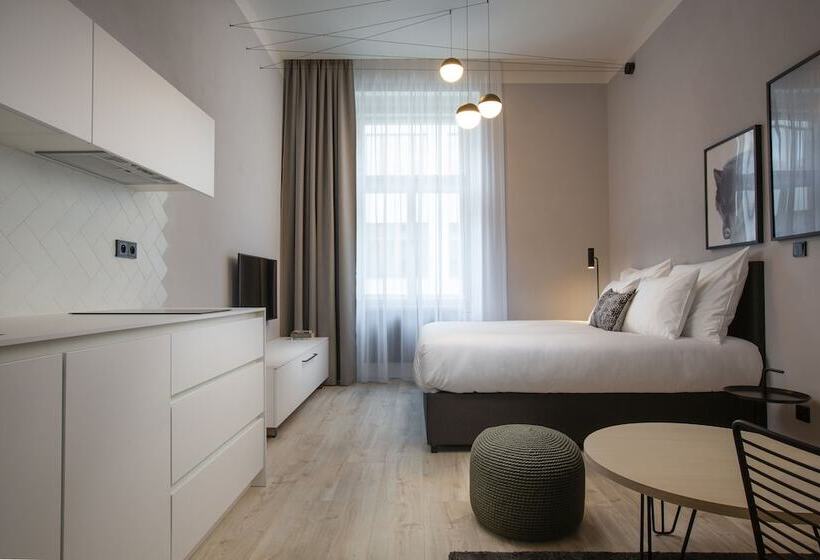 استودیوی استاندارد, Orea Place Seno