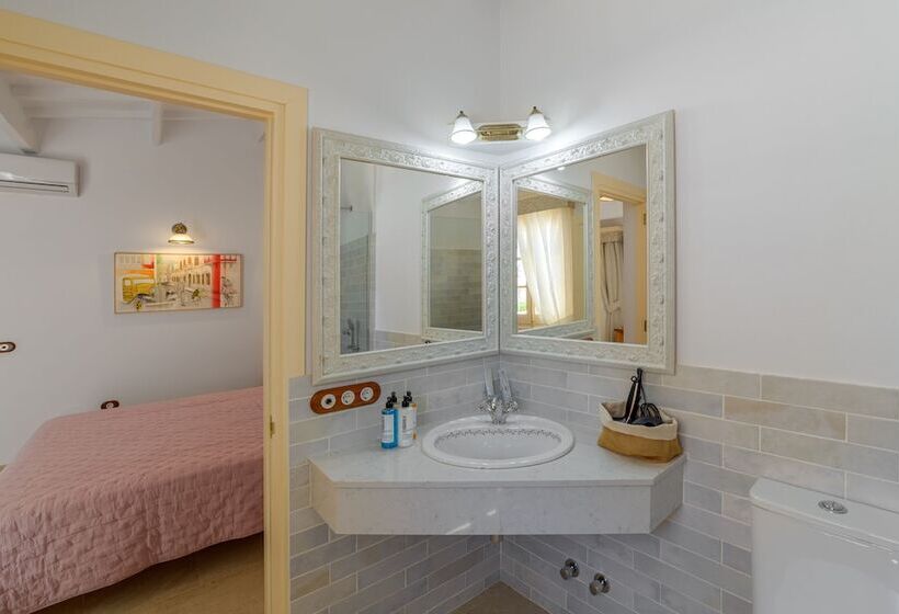 Номер Deluxe, Seranova Luxury Hotel   Adults Only