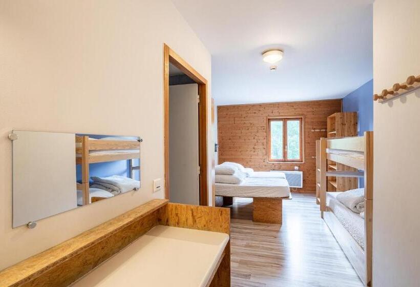 اتاق استاندارد چهار تخته, Auberge De Jeunesse Hi La Clusaz