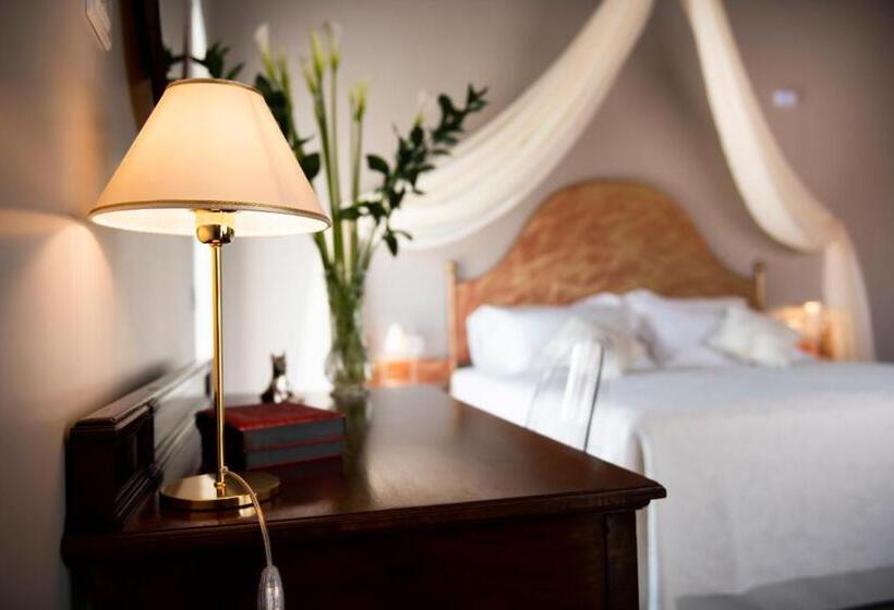 Люкс с Террасой, Magari Estates Boutique