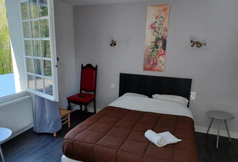 Четырехместный Номер Стандарт, L Auberge De La Forêt