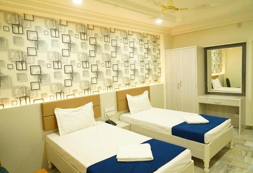 Номер Deluxe, Swagath Grand Miryalaguda
