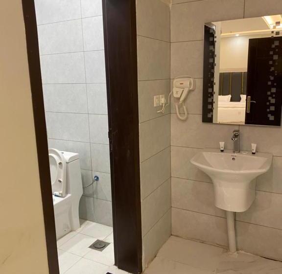 استودیوی استاندارد, بيست تريب فالنسيا