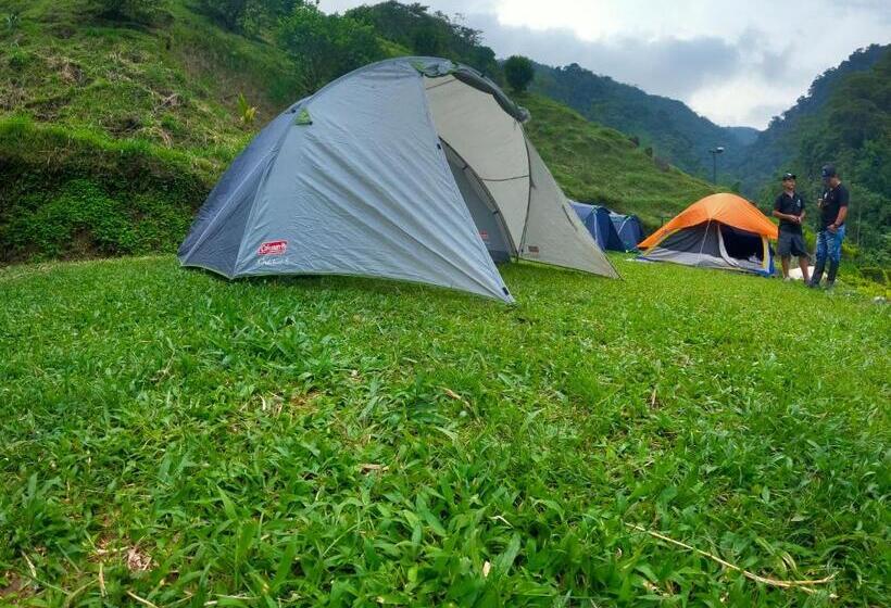 Standard Tent, Termales El Escondite