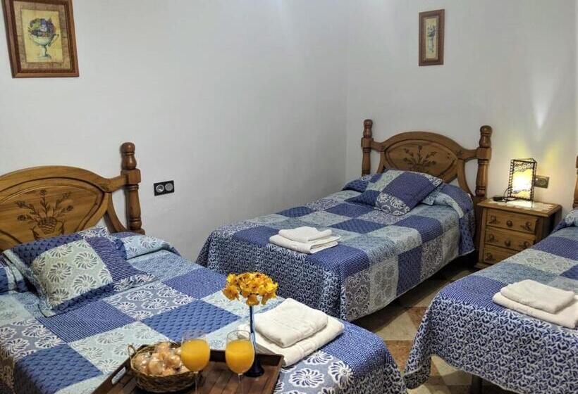 Номер Стандарт, Hostal Moraima