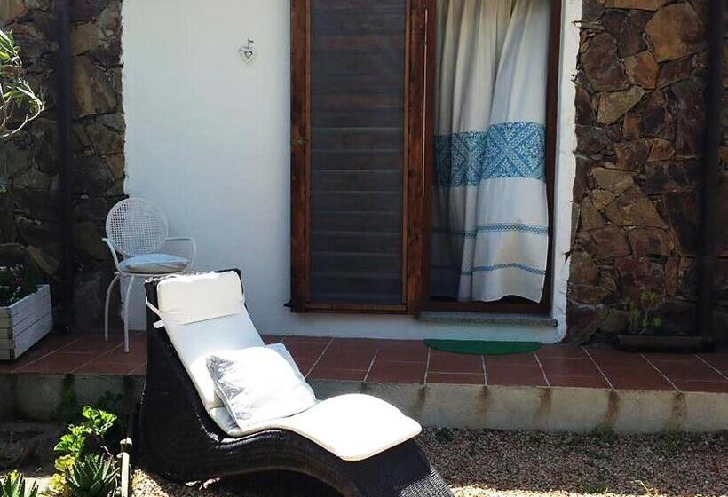 اتاق راحتی سه تخته, B&b La Tasgia