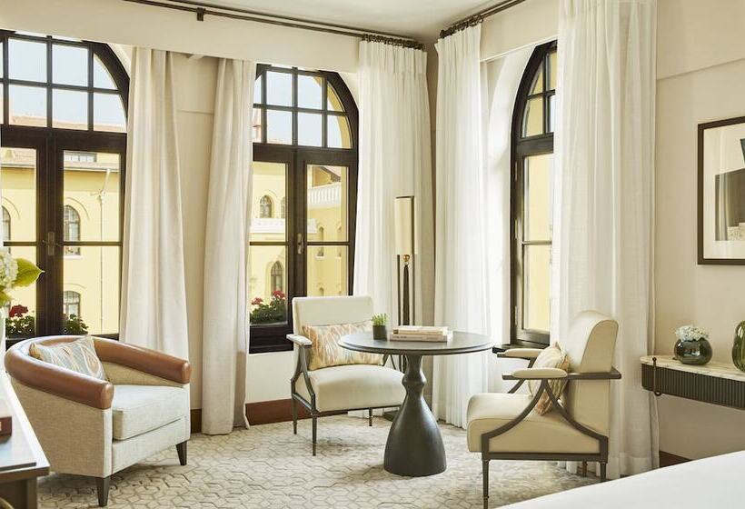 سوییت جونیور, Four Seasons Hotel Istanbul At Sultanahmet