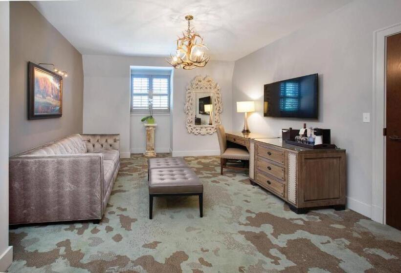 سوئیت با تخت بزرگ, Grand Bohemian Asheville, Autograph Collection