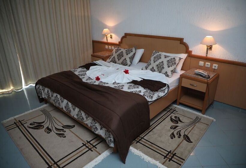 اتاق استاندارد سه نفره, Royal Jinene Sousse