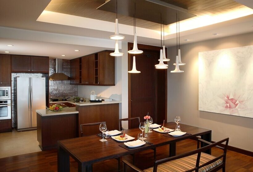 Люкс 3 Спальни, Shasa Resort   Luxury Beachfront Suites