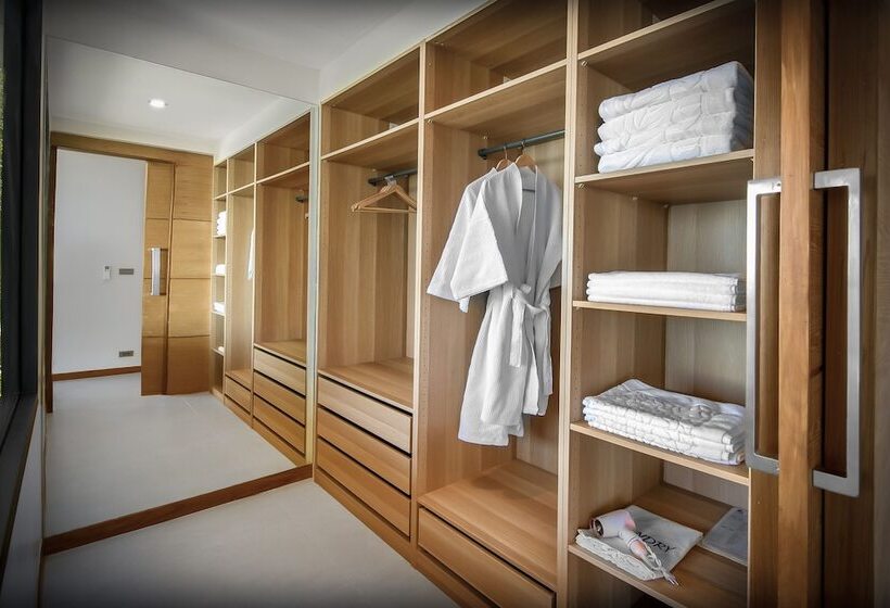 Вилла Deluxe 2 Спальни, Jamahkiri Dive Resort & Spa