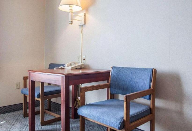 标准间, Rodeway Inn & Suites Milwaukee Airport