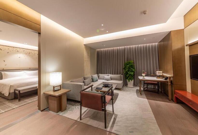 سوئیت با تخت بزرگ, Hualuxe Xi An Chanba, An Ihg