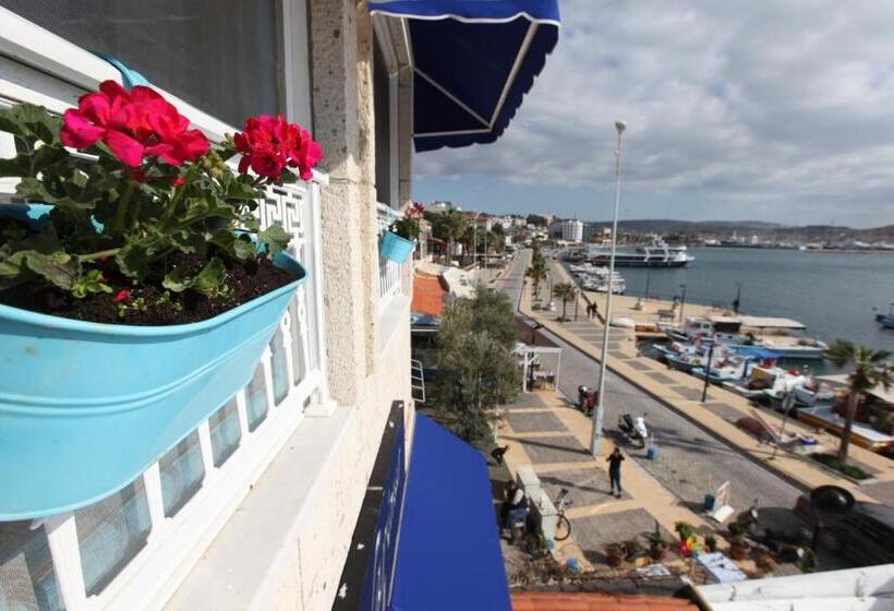 Triple Room Sea View, Larimar Hotel Cesme