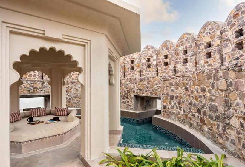 Люкс с Бассейном, Six Senses Fort Barwara, Sawai Madhopur