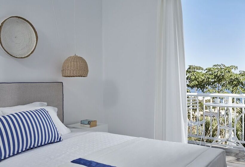 高级海景房, Mr. And Mrs. White Tinos