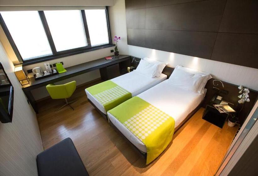 اتاق استاندارد, Best Western Plus The Hub
