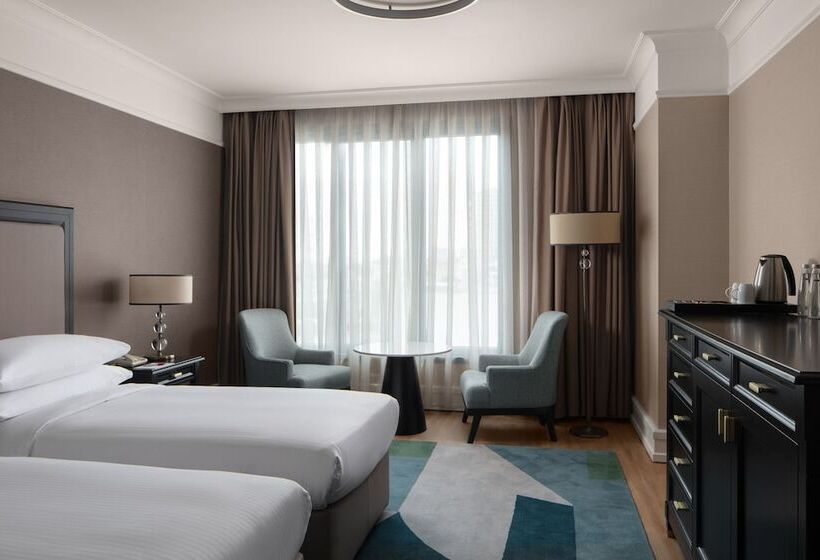 اتاق سوپریور با چشم‌انداز دریا, Istanbul Marriott Pendik