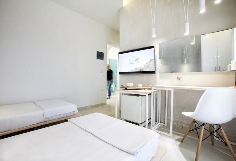 اتاق راحتی, Privee Santorini