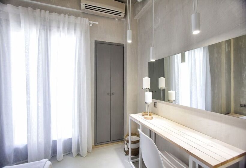 اتاق راحتی, Privee Santorini