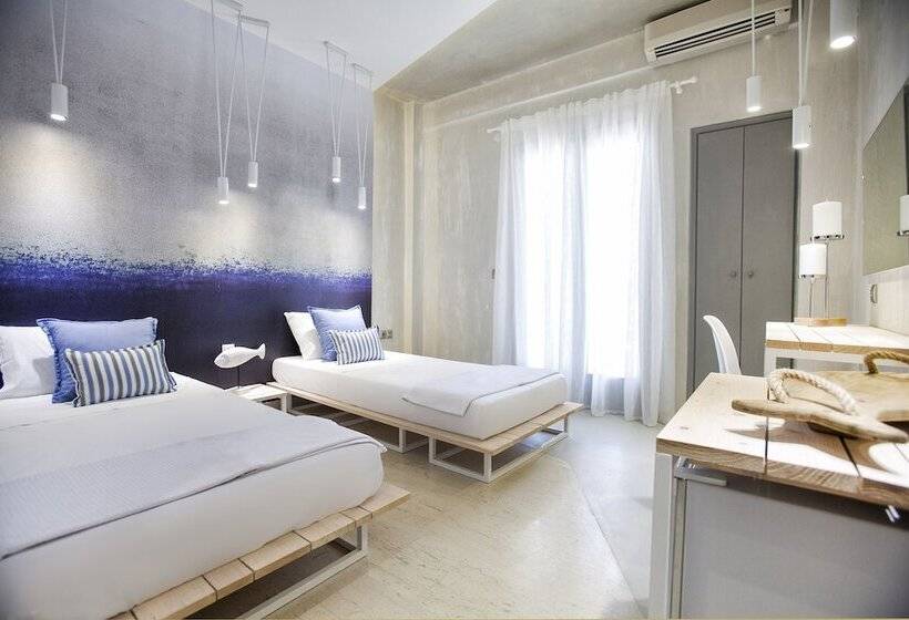 اتاق راحتی, Privee Santorini