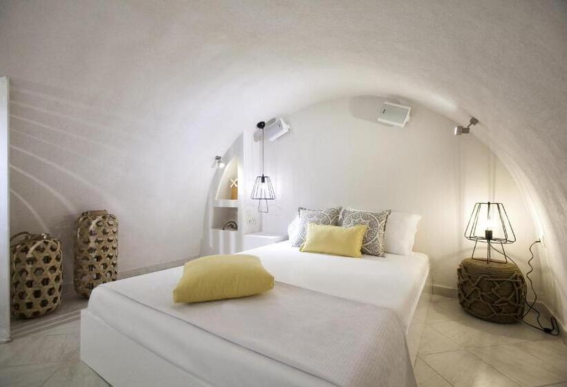 استودیوی استاندارد, Privee Santorini