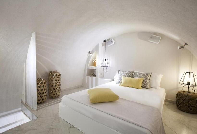 استودیوی استاندارد, Privee Santorini