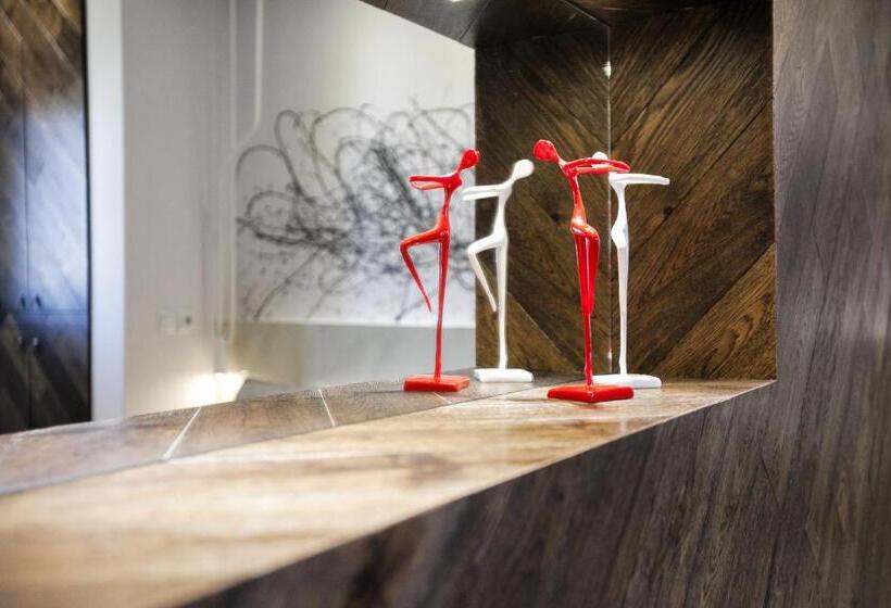 سوییت, Privee Santorini