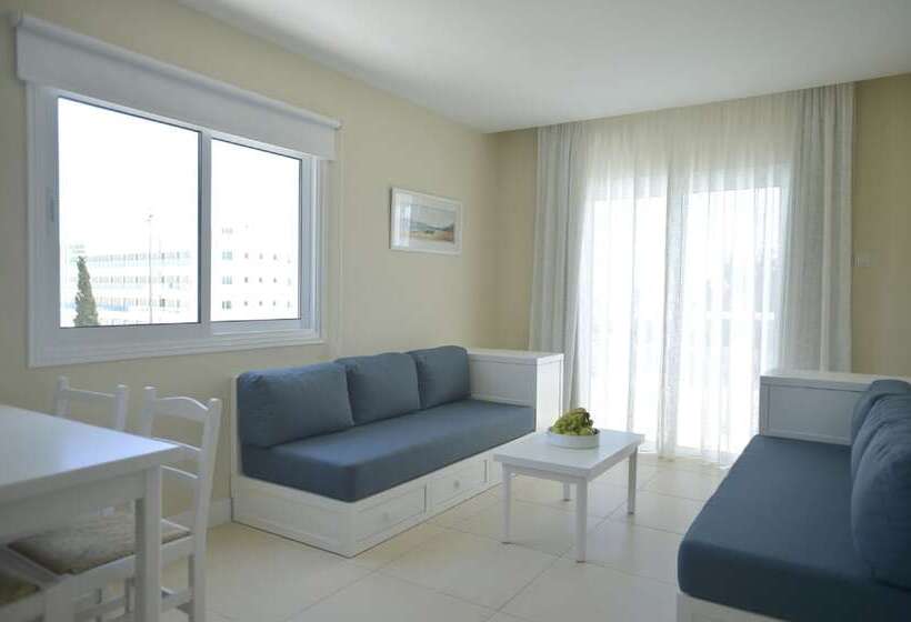 Family Suite, Sunrise Gardens Apart