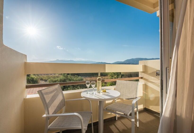 اتاق استاندارد سه نفره با چشم‌انداز کنار دریا, Tylissos Beach Hotel   Adults Only