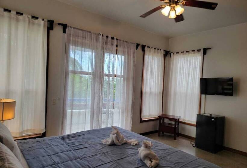 سوئیت خانواده 2 خوابه, Brahma Blue Resort