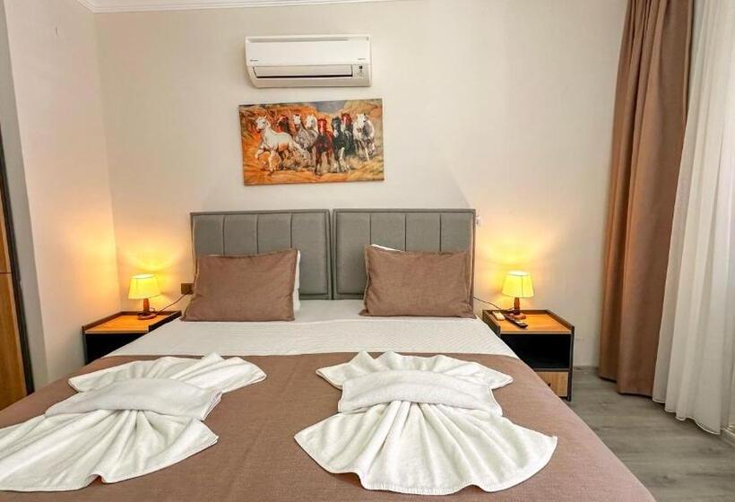 اتاق استاندارد سه نفره, Mykonut Boutique Suites