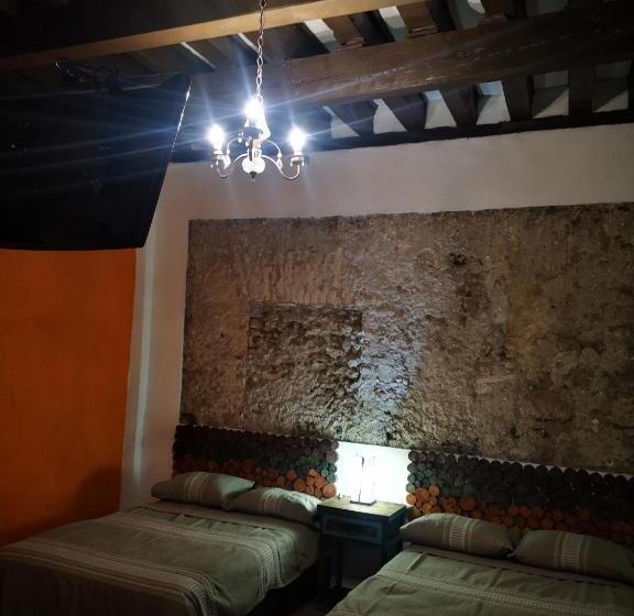 غرفة قياسية, Bacantes