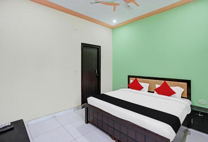 اتاق لوکس سه تخته, Capital O Friends Zone The Guest House