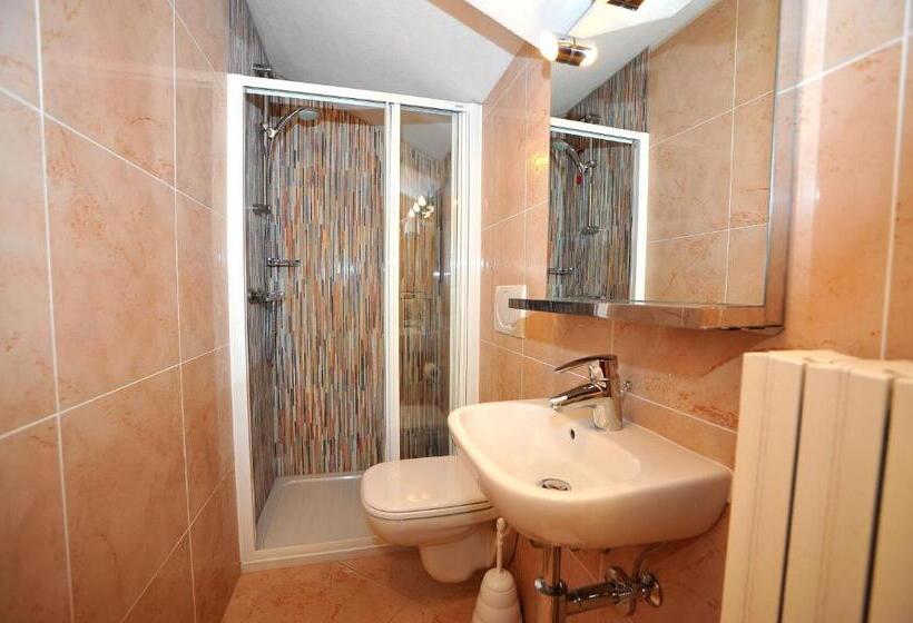 带2个卧室的公寓, Albergo Stelvio