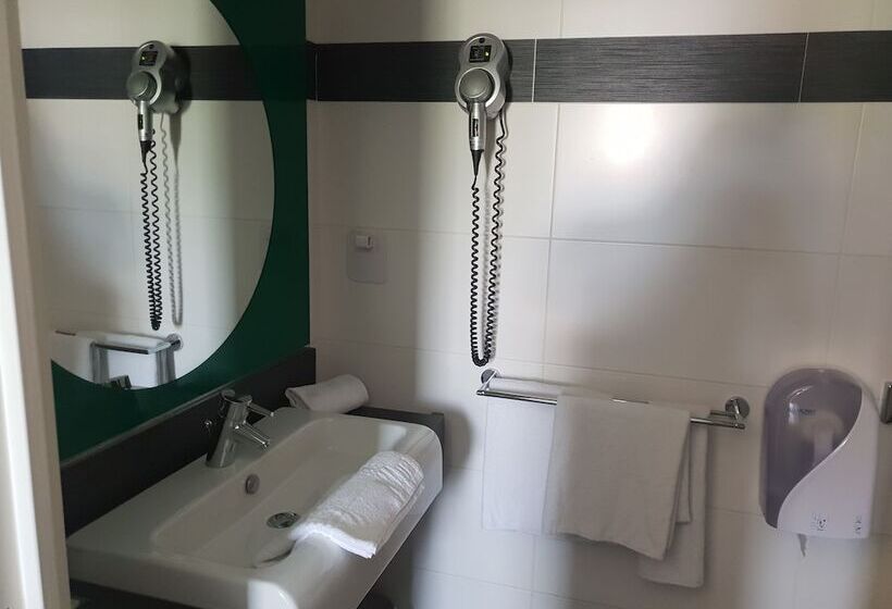 Номер Стандарт, Ibis Styles Marseille Plan De Campagne