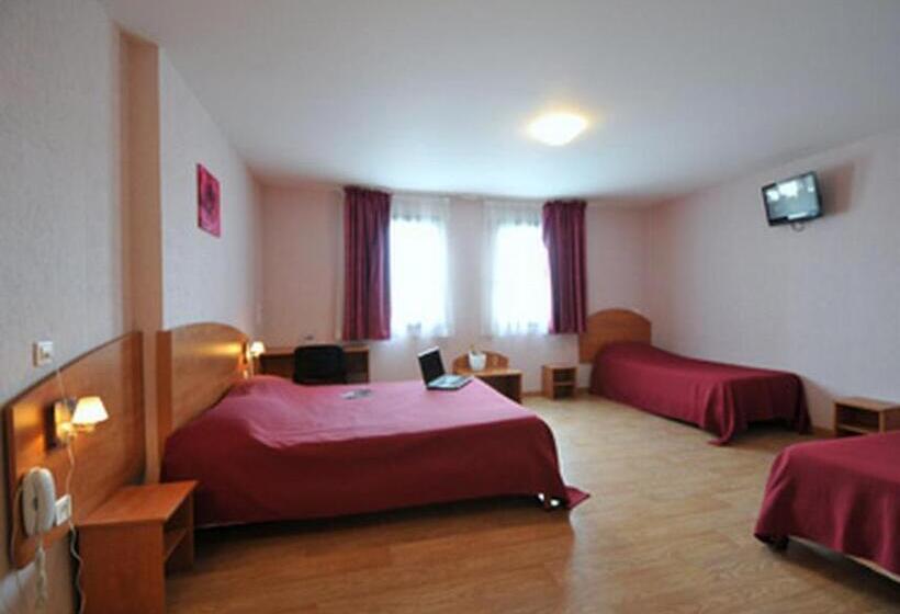 Четырехместный Номер Стандарт, Prim Hotel Reims