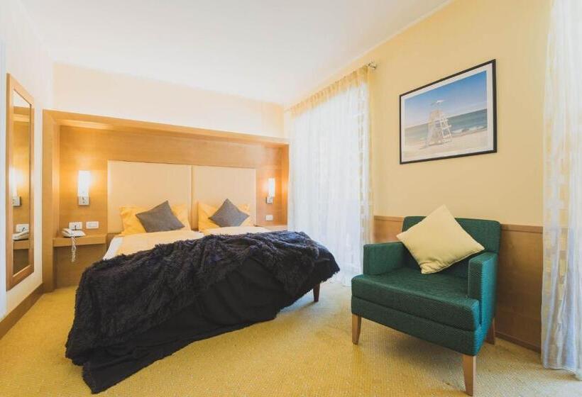 اتاق استاندارد سه نفره, B&b Garni Villa Campitello