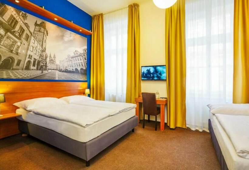Quarto Quádruplo Estandar, Metropolitan Old Town Hotel   Czech Leading Hotels