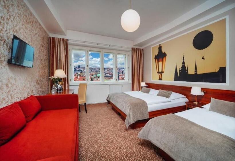 Quarto Triplo Estandar, Metropolitan Old Town Hotel   Czech Leading Hotels