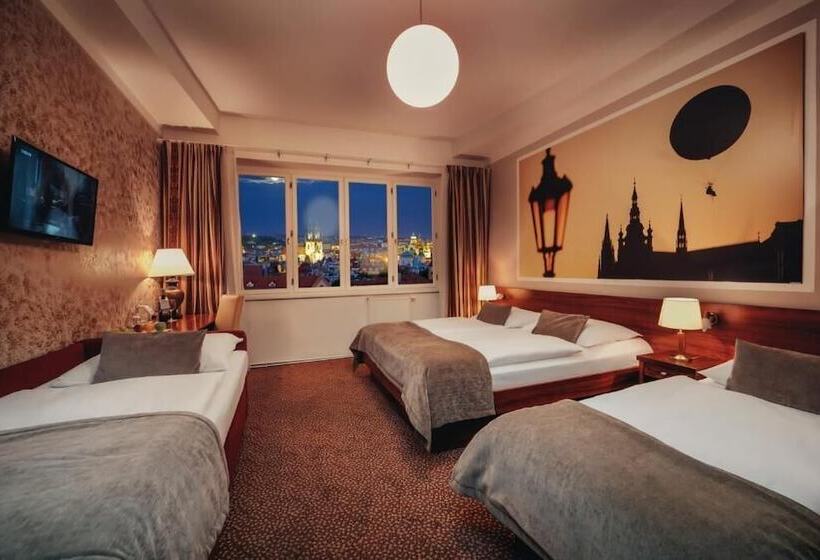 Quarto Quádruplo Estandar, Metropolitan Old Town Hotel   Czech Leading Hotels
