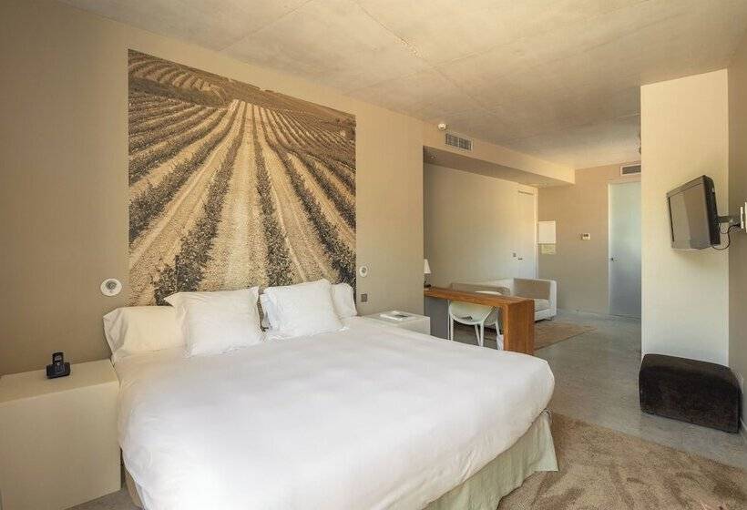 Habitación Deluxe, Viura