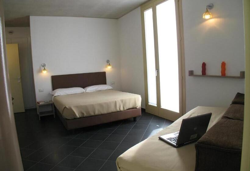 سوییت جونیور, 6 Porte Guesthouse
