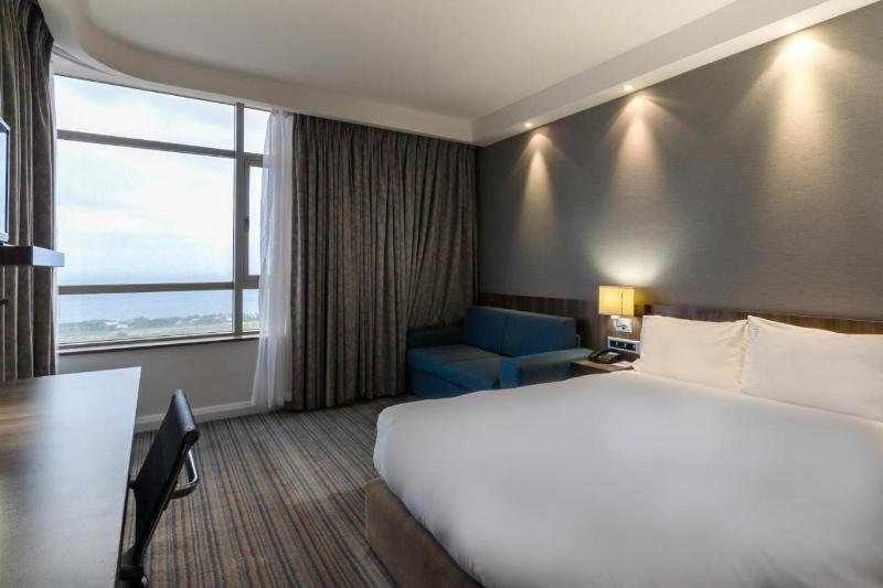 اتاق استاندارد با چشم‌انداز دریا, Holiday Inn Express Durban   Umhlanga, An Ihg