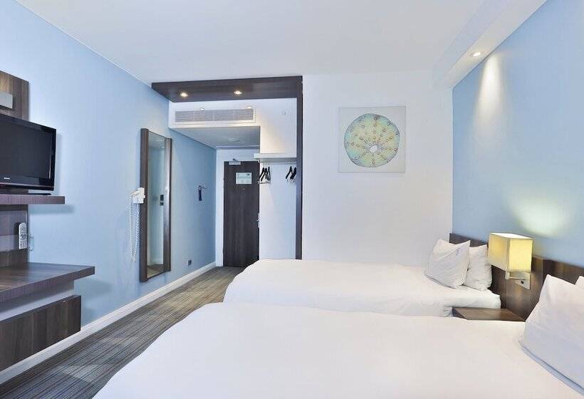 اتاق استاندارد با چشم‌انداز دریا, Holiday Inn Express Durban   Umhlanga, An Ihg