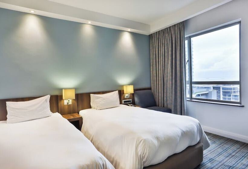 اتاق استاندارد با چشم‌انداز دریا, Holiday Inn Express Durban   Umhlanga, An Ihg