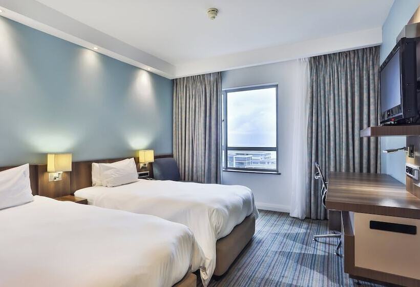 اتاق استاندارد با چشم‌انداز دریا, Holiday Inn Express Durban   Umhlanga, An Ihg