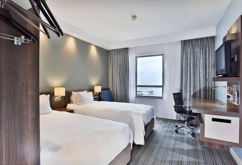 اتاق استاندارد با چشم‌انداز دریا, Holiday Inn Express Durban   Umhlanga, An Ihg